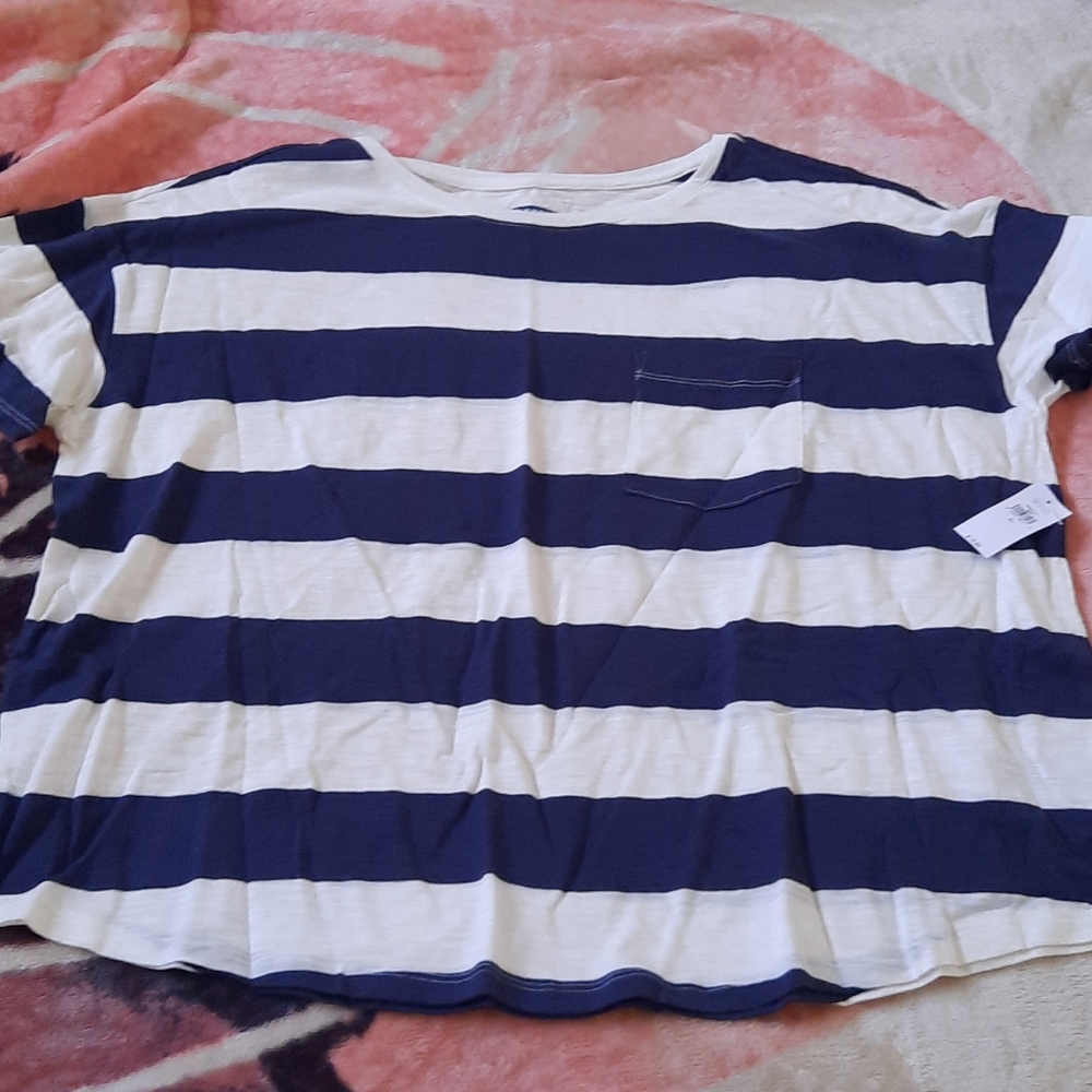 Old Navy XL tshirt
